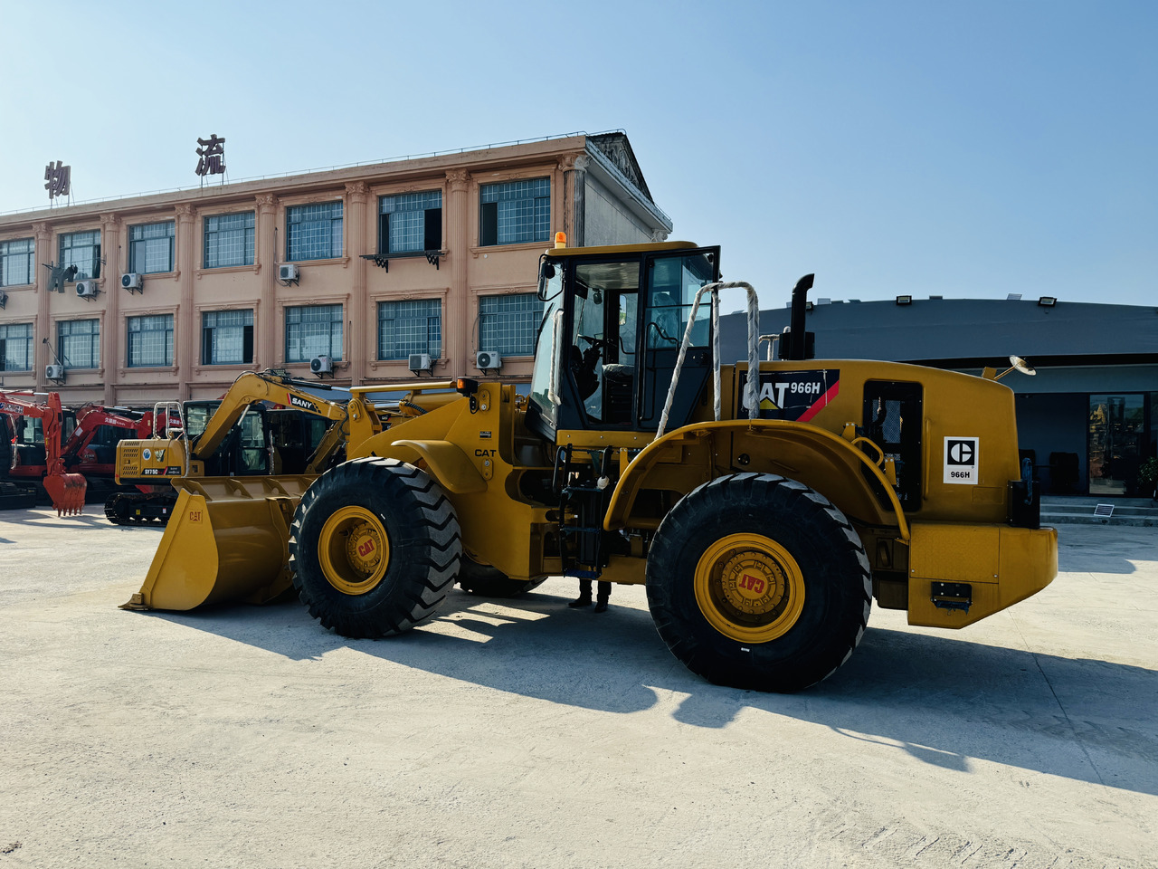 Caterpillar CAT 966 966H 966F 966G 6 Ton Used Wheel Loader and Similar Front Loaders Are Ready to Work lízing Caterpillar CAT 966 966H 966F 966G 6 Ton Used Wheel Loader and Similar Front Loaders Are Ready to Work: 6 kép. Caterpillar CAT 966 966H 966F 966G 6 Ton Used Wheel Loader and Similar Front Loaders Are Ready to Work lízing Caterpillar CAT 966 966H 966F 966G 6 Ton Used Wheel Loader and Similar Front Loaders Are Ready to Work: 6 kép.