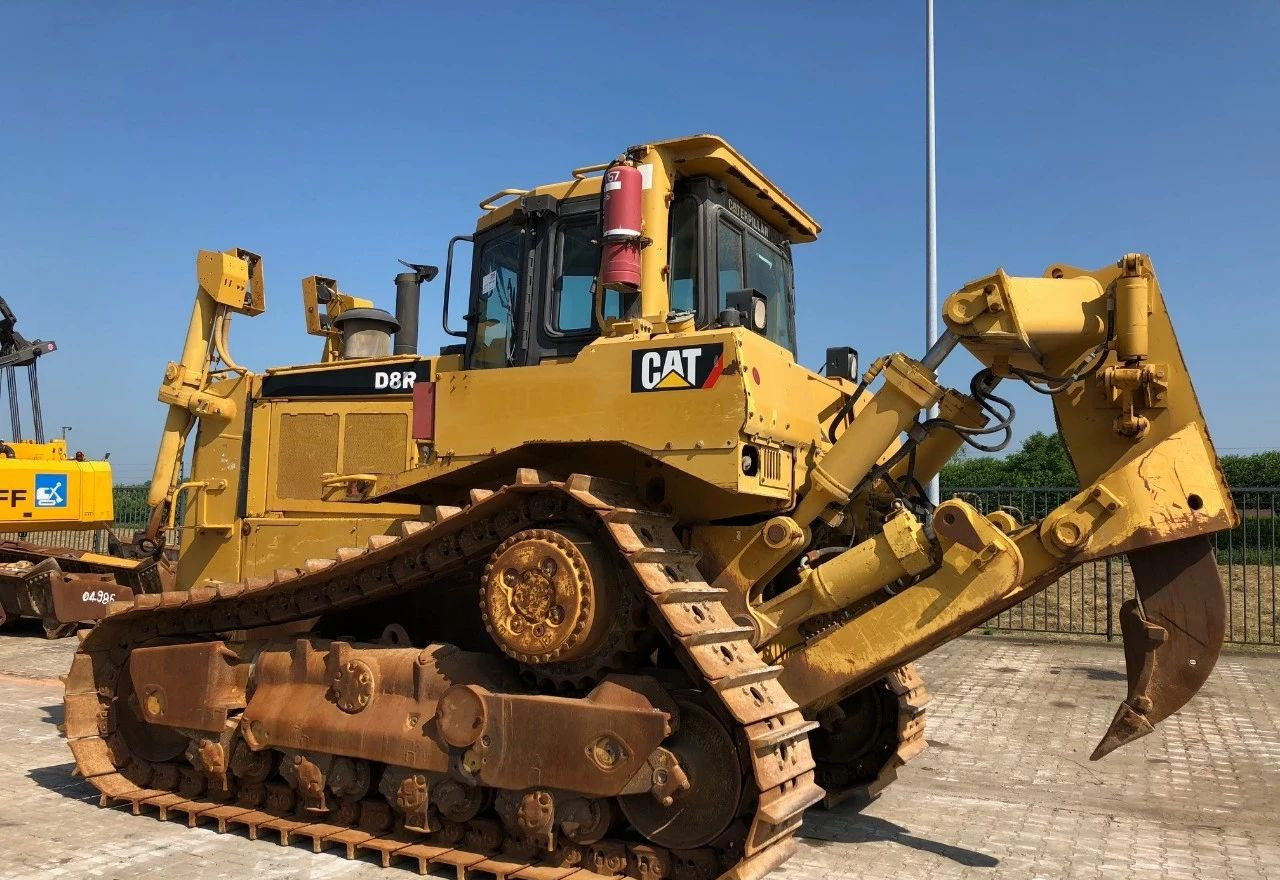 Caterpillar CAT D8R D8T Used Bulldozer D9R D7R D7G D7H D7E D6G D6R D6H Secondhand Bulldozers - Buldózer: 5 kép. Caterpillar CAT D8R D8T Used Bulldozer D9R D7R D7G D7H D7E D6G D6R D6H Secondhand Bulldozers - Buldózer: 5 kép.