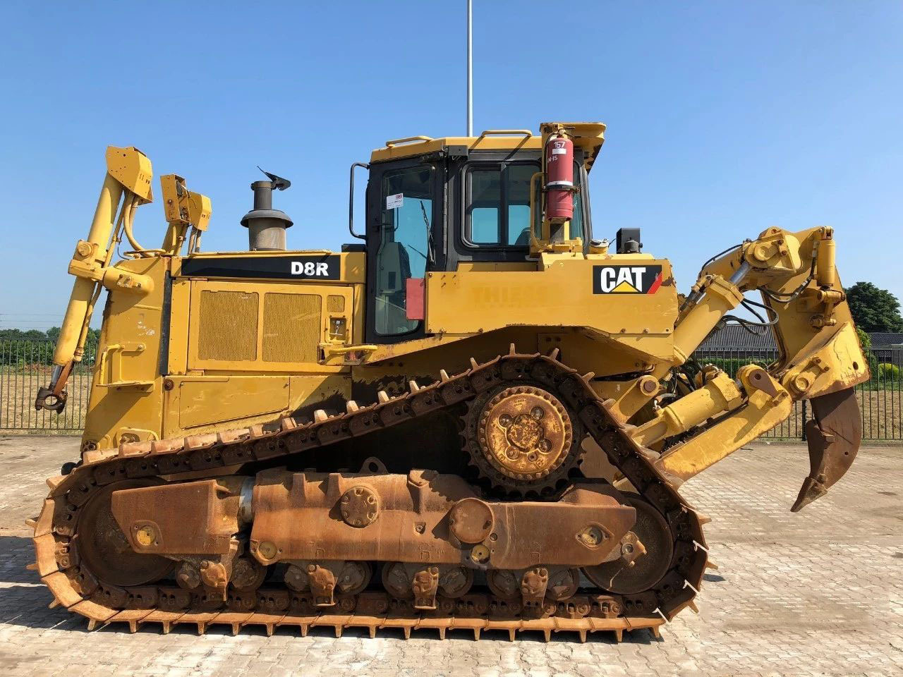 Caterpillar CAT D8R Used Bulldozer D8T D9R D10R D6G D6R D6H D7G D7R D7E D4C Secondhand Dozer for Sale - Buldózer: 4 kép. Caterpillar CAT D8R Used Bulldozer D8T D9R D10R D6G D6R D6H D7G D7R D7E D4C Secondhand Dozer for Sale - Buldózer: 4 kép.