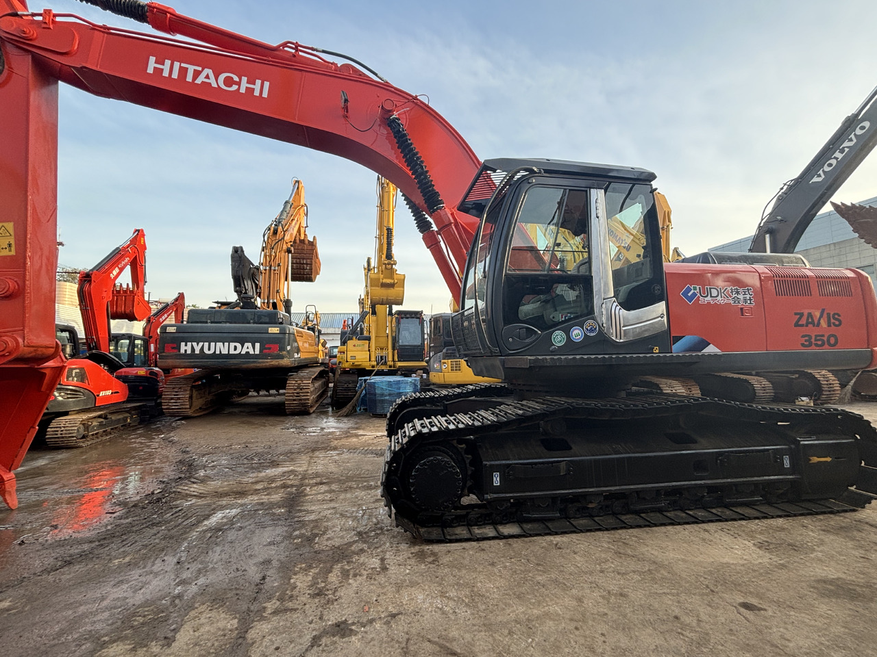 Hitachi Zx350 Used Excavator 35 Ton High Quality Secondhand Excavators Komatsu PC350 Doosan DX300 DX420 Caterpillar 336D2 Sany SY 365 Crawler Excavators for Sale - Lánctalpas kotró: 1 kép. Hitachi Zx350 Used Excavator 35 Ton High Quality Secondhand Excavators Komatsu PC350 Doosan DX300 DX420 Caterpillar 336D2 Sany SY 365 Crawler Excavators for Sale - Lánctalpas kotró: 1 kép.