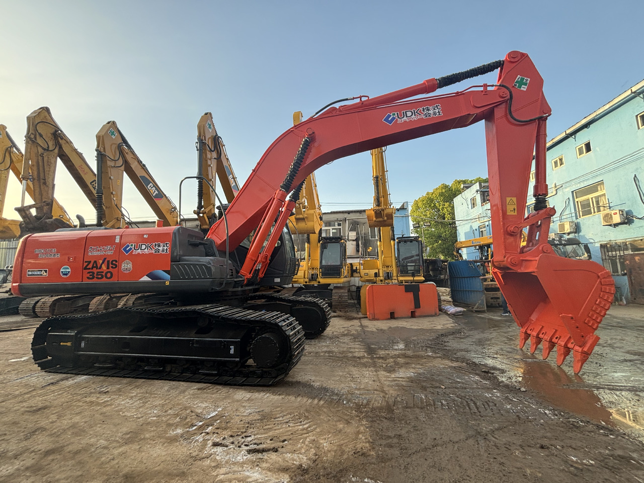 Hitachi Zx350 Used Excavator 35 Ton High Quality Secondhand Excavators Komatsu PC350 Doosan DX300 DX420 Caterpillar 336D2 Sany SY 365 Crawler Excavators for Sale - Lánctalpas kotró: 4 kép. Hitachi Zx350 Used Excavator 35 Ton High Quality Secondhand Excavators Komatsu PC350 Doosan DX300 DX420 Caterpillar 336D2 Sany SY 365 Crawler Excavators for Sale - Lánctalpas kotró: 4 kép.