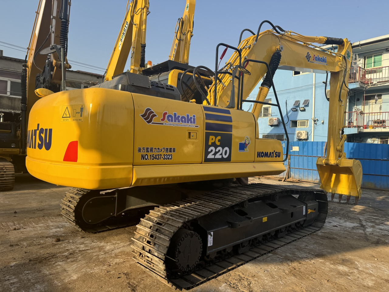 Komatsu PC220 PC210 PC200 Used Excavator Hydraulic Crawler in Good Price - Lánctalpas kotró: 4 kép. Komatsu PC220 PC210 PC200 Used Excavator Hydraulic Crawler in Good Price - Lánctalpas kotró: 4 kép.