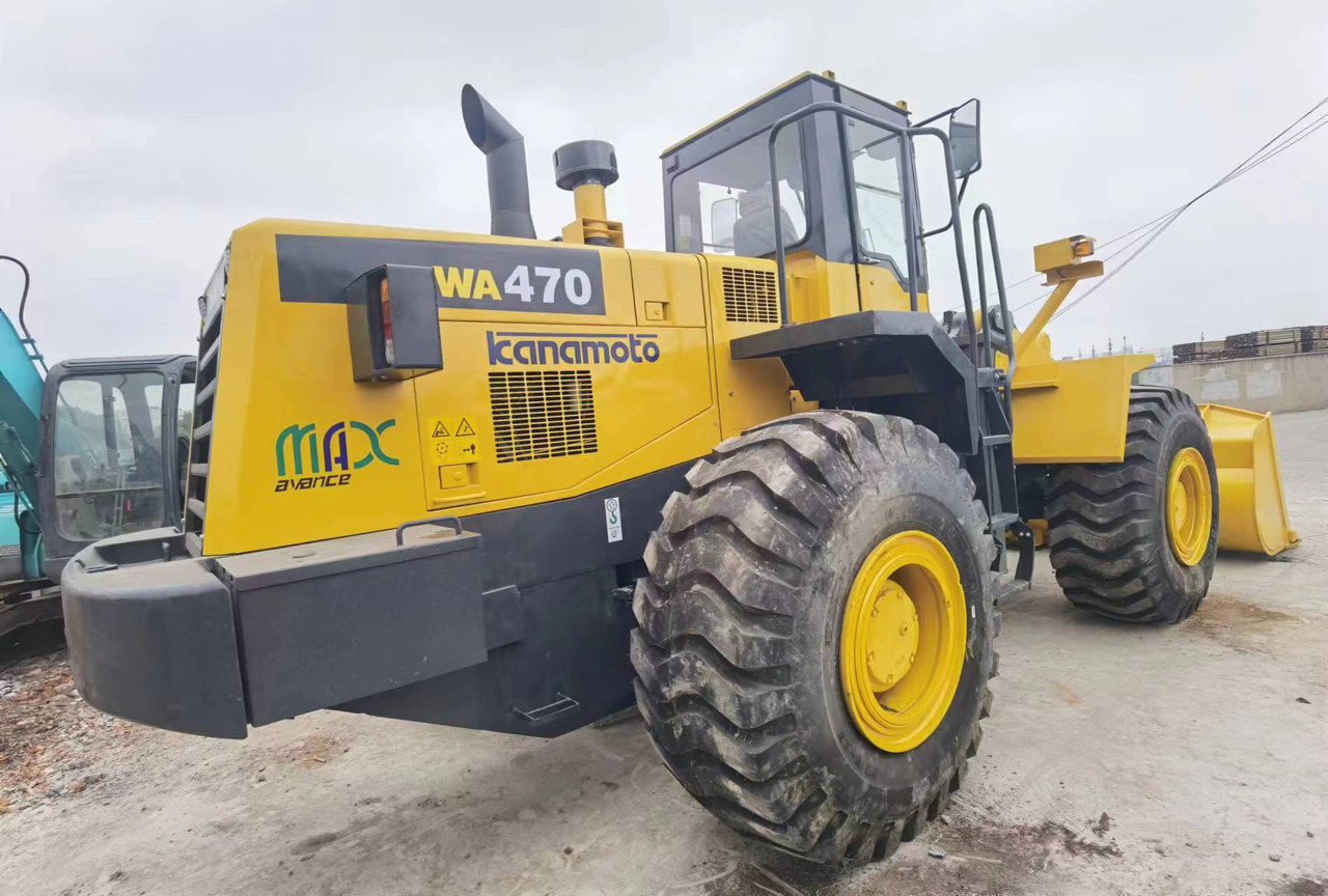 Komatsu WA470 Used Wheel Loader WA380 WA320 WA500 WA600 Loader in High Quality for Sale - Gumikerekes homlokrakodó: 5 kép. Komatsu WA470 Used Wheel Loader WA380 WA320 WA500 WA600 Loader in High Quality for Sale - Gumikerekes homlokrakodó: 5 kép.
