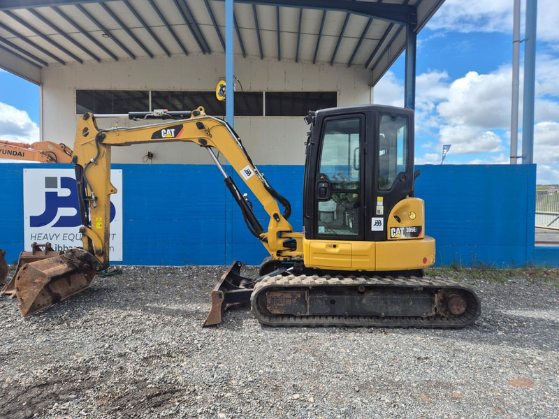 Caterpillar 305E2 - Minikotró: 1 kép. Caterpillar 305E2 - Minikotró: 1 kép.