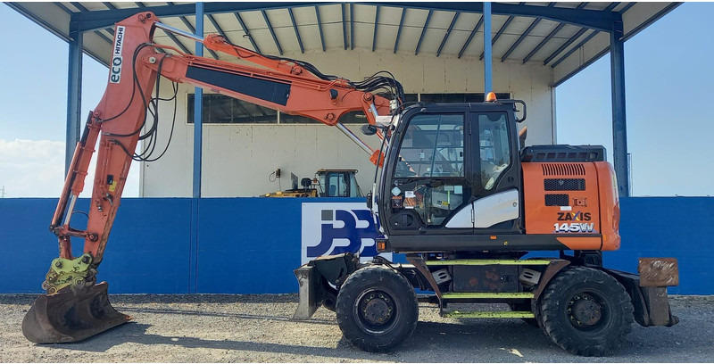 Hitachi ZX145W-6 **2 units** - Gumikerekes kotró: 1 kép. Hitachi ZX145W-6 **2 units** - Gumikerekes kotró: 1 kép.