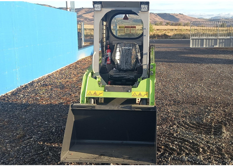Zoomlion ZS030R - Gumikerekes homlokrakodó: 5 kép. Zoomlion ZS030R - Gumikerekes homlokrakodó: 5 kép.