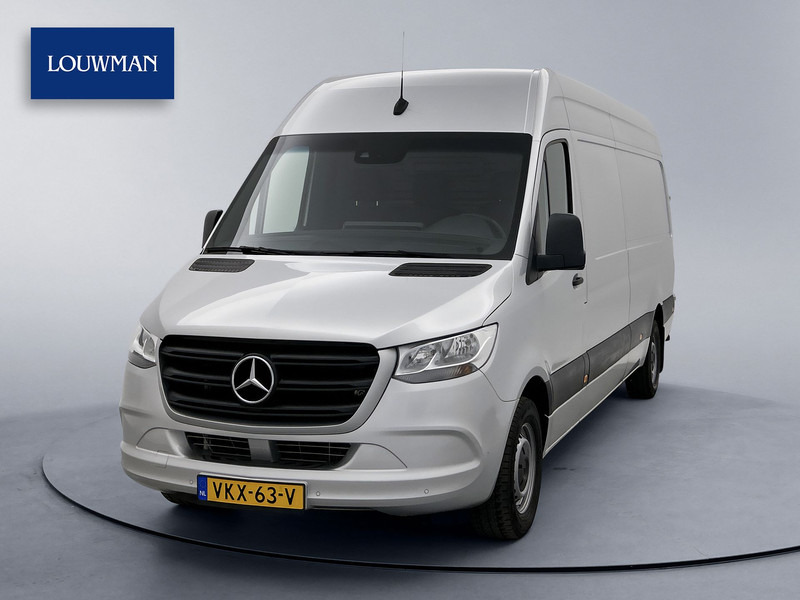 Mercedes-Benz Sprinter 317 1.9 CDI L3H2 3500kg trekgewicht Navigatie Achteruitrijcamera Apple Carplay/Android Auto Betimmering Cruise Control - Kis furgon: 2 kép. Mercedes-Benz Sprinter 317 1.9 CDI L3H2 3500kg trekgewicht Navigatie Achteruitrijcamera Apple Carplay/Android Auto Betimmering Cruise Control - Kis furgon: 2 kép.