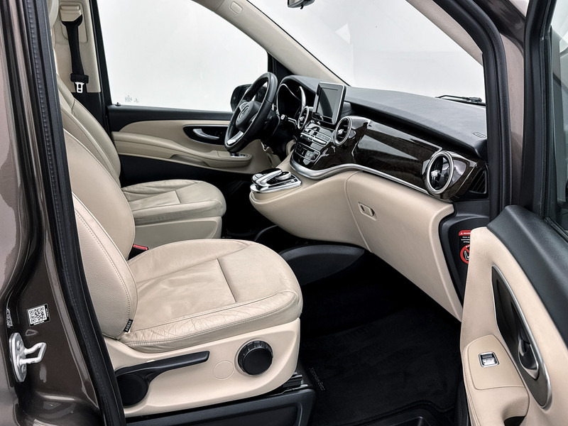 Kis furgon, Duplakabinos kisteherautó Mercedes-Benz V-Klasse 220d 4-MATIC Lang DC Leder Dubbele cabine Camera Led 4x4: 18 kép.