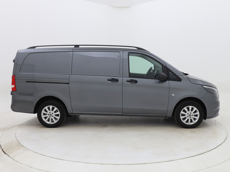 Mercedes-Benz Vito 110 CDI Lang Navigatie Achteruitrijcamera Apple Carplay/Android Auto Cruise Control Betimmering - Kis furgon: 3 kép. Mercedes-Benz Vito 110 CDI Lang Navigatie Achteruitrijcamera Apple Carplay/Android Auto Cruise Control Betimmering - Kis furgon: 3 kép.