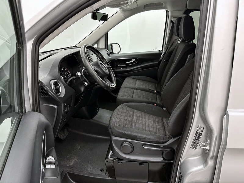 Mercedes-Benz Vito 114 CDI Extra Lang DC Comfort Dubbele cabine Navigatie Led koplampen Climate control L3 - Kis furgon, Duplakabinos kisteherautó: 4 kép. Mercedes-Benz Vito 114 CDI Extra Lang DC Comfort Dubbele cabine Navigatie Led koplampen Climate control L3 - Kis furgon, Duplakabinos kisteherautó: 4 kép.