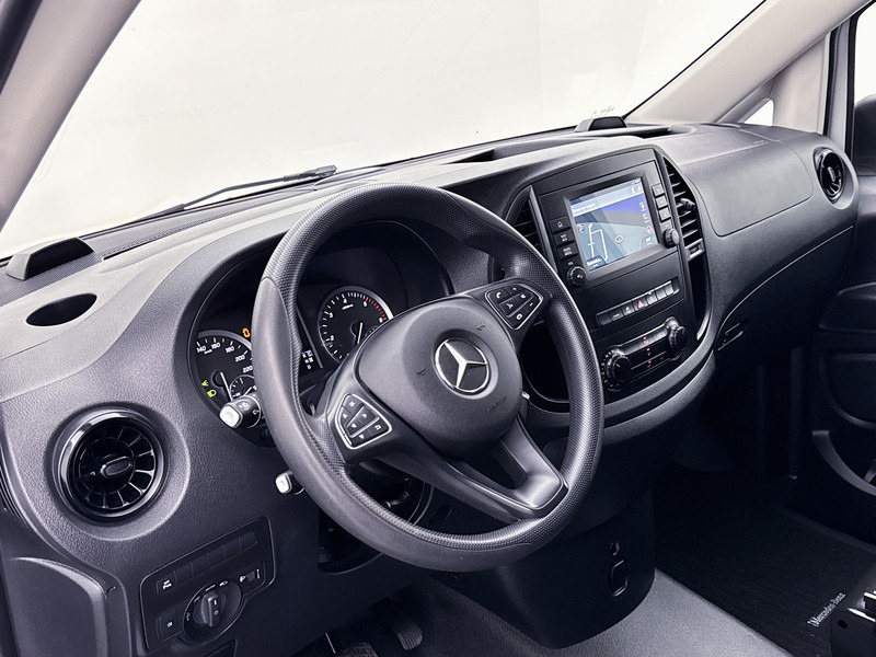 Mercedes-Benz Vito 114 CDI Lang Navigatie Achteruitrijcamera Betimmering Apple Carplay/Android Auto Cruise Control - Kis furgon: 5 kép. Mercedes-Benz Vito 114 CDI Lang Navigatie Achteruitrijcamera Betimmering Apple Carplay/Android Auto Cruise Control - Kis furgon: 5 kép.