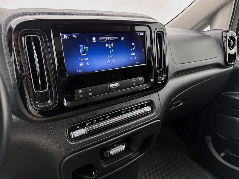 Mercedes-Benz Vito 116 CDI L1 Select 360 camera Adaptieve Cruise Control Trekhaak 2500kg Betimmering Facelift - Kis furgon: 5 kép. Mercedes-Benz Vito 116 CDI L1 Select 360 camera Adaptieve Cruise Control Trekhaak 2500kg Betimmering Facelift - Kis furgon: 5 kép.