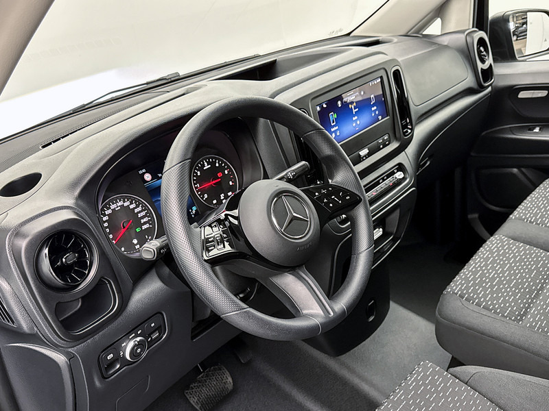 Mercedes-Benz Vito 116 CDI L2 Pro Multibeam Led Trekhaak Achteruitrijcamera met sonsoren Betimmering Cruise Control - Furgon: 5 kép. Mercedes-Benz Vito 116 CDI L2 Pro Multibeam Led Trekhaak Achteruitrijcamera met sonsoren Betimmering Cruise Control - Furgon: 5 kép.