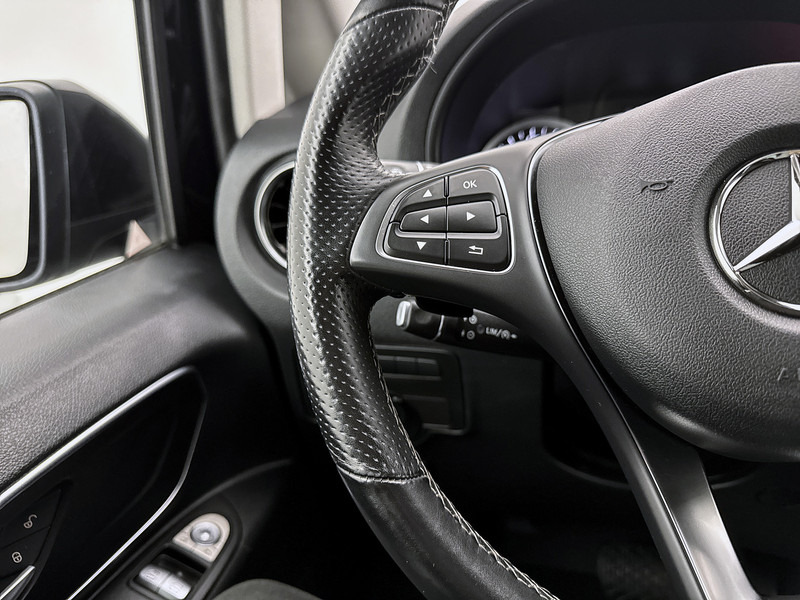 Kis furgon, Duplakabinos kisteherautó Mercedes-Benz Vito 119 CDI Lang DC 2x schuifdeur Dubbele cabine Navigatie Trekhaak Climate control Sidebars: 11 kép.