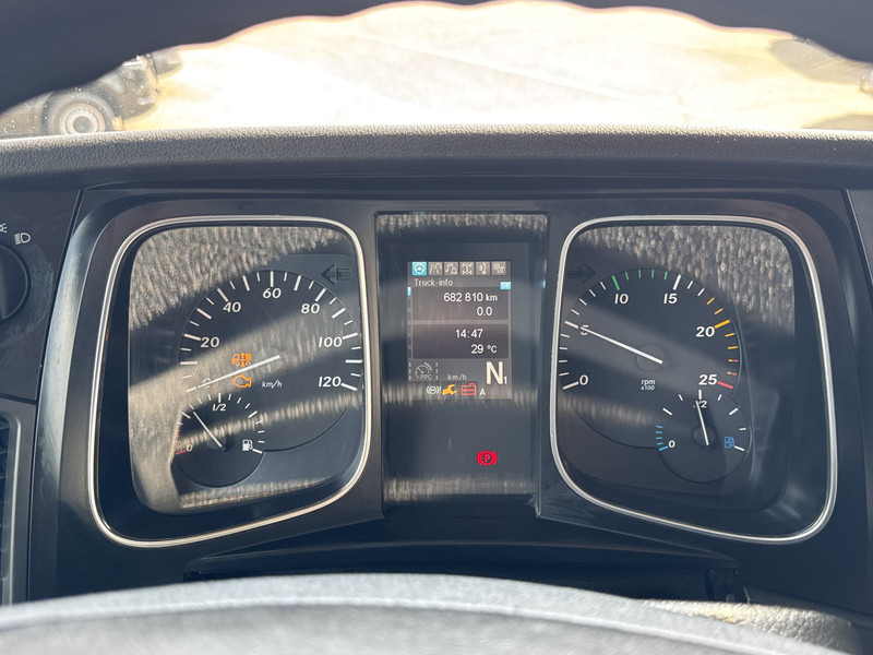 Mercedes-Benz ACTROS 1848 LS GIGASPACE Lowliner - Nyergesvontató: 5 kép. Mercedes-Benz ACTROS 1848 LS GIGASPACE Lowliner - Nyergesvontató: 5 kép.
