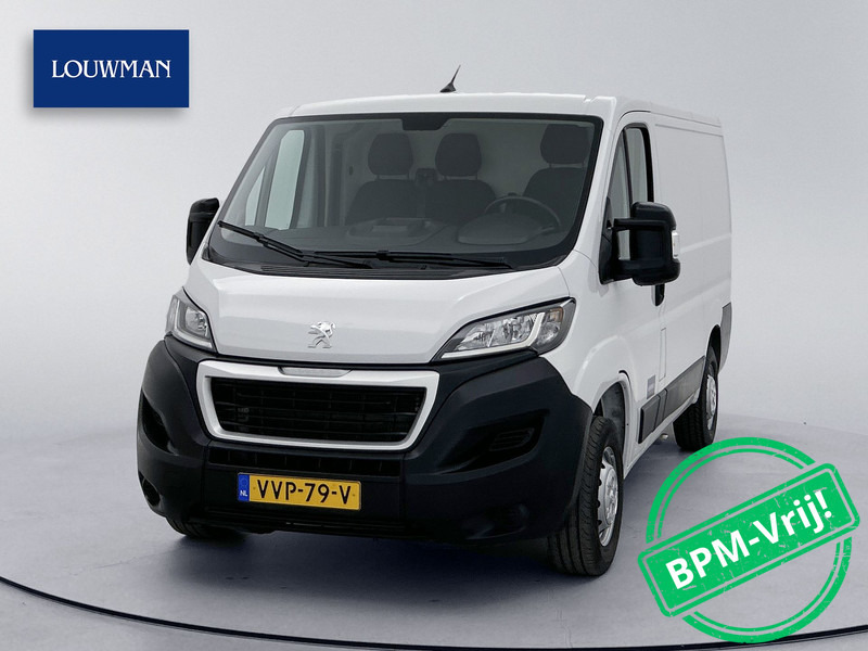 Peugeot Boxer 2.2 BlueHDi 120 L1H1 3.3t Trekhaak Achteruitrijcamera Betimmering Cruise Control - Kis furgon: 1 kép. Peugeot Boxer 2.2 BlueHDi 120 L1H1 3.3t Trekhaak Achteruitrijcamera Betimmering Cruise Control - Kis furgon: 1 kép.