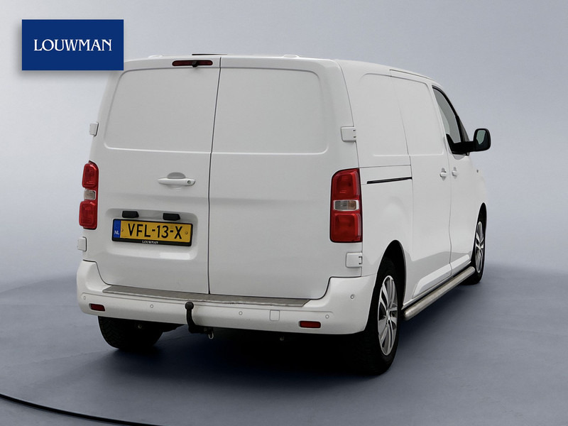 Peugeot Expert 2.0 BlueHDI 180 Standard Asphalt Trekhaak Navigatie Achteruitrijcamera Cruise Control - Kis furgon: 2 kép. Peugeot Expert 2.0 BlueHDI 180 Standard Asphalt Trekhaak Navigatie Achteruitrijcamera Cruise Control - Kis furgon: 2 kép.