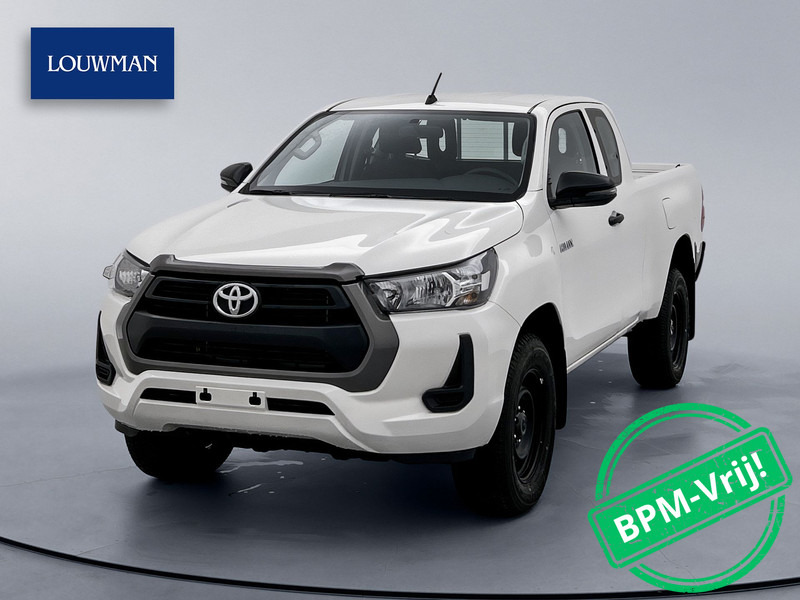 Toyota Hilux 2.4 D-4D Comfort 4x4 Xtra Cab NIEUW 3500KG Trekgewicht Cruise Control Airco - Pickup: 1 kép. Toyota Hilux 2.4 D-4D Comfort 4x4 Xtra Cab NIEUW 3500KG Trekgewicht Cruise Control Airco - Pickup: 1 kép.