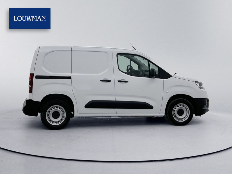 Toyota PROACE CITY 1.5 D-4D Live Navigatie Fabrieksgarantie Parkeersensoren Betimmering - Kis furgon: 3 kép. Toyota PROACE CITY 1.5 D-4D Live Navigatie Fabrieksgarantie Parkeersensoren Betimmering - Kis furgon: 3 kép.