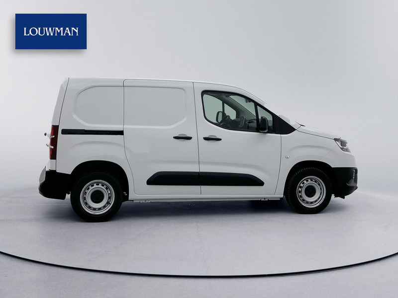 Toyota PROACE CITY 1.5 D-4D Live Navigatiesysteem Fabrieksgarantie Cruise control Airco - Kis furgon: 3 kép. Toyota PROACE CITY 1.5 D-4D Live Navigatiesysteem Fabrieksgarantie Cruise control Airco - Kis furgon: 3 kép.