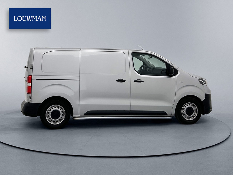 Toyota ProAce Worker 1.6 D-4D L2 Cool Comfort Betimmering Airco Sidebars Cruise Control - Kis furgon: 3 kép. Toyota ProAce Worker 1.6 D-4D L2 Cool Comfort Betimmering Airco Sidebars Cruise Control - Kis furgon: 3 kép.
