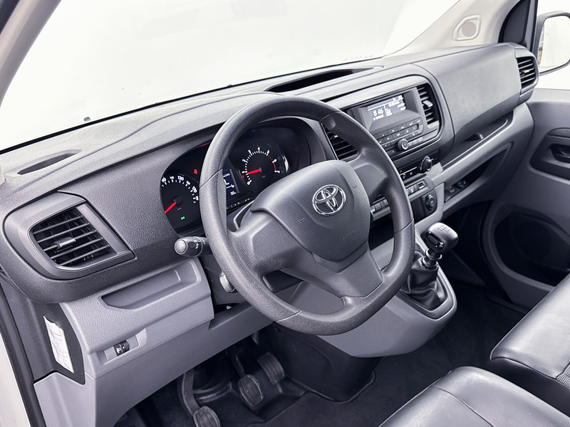 Toyota ProAce Worker 1.6 D-4D L2 Cool Comfort Betimmering Airco Sidebars Cruise Control - Kis furgon: 5 kép. Toyota ProAce Worker 1.6 D-4D L2 Cool Comfort Betimmering Airco Sidebars Cruise Control - Kis furgon: 5 kép.