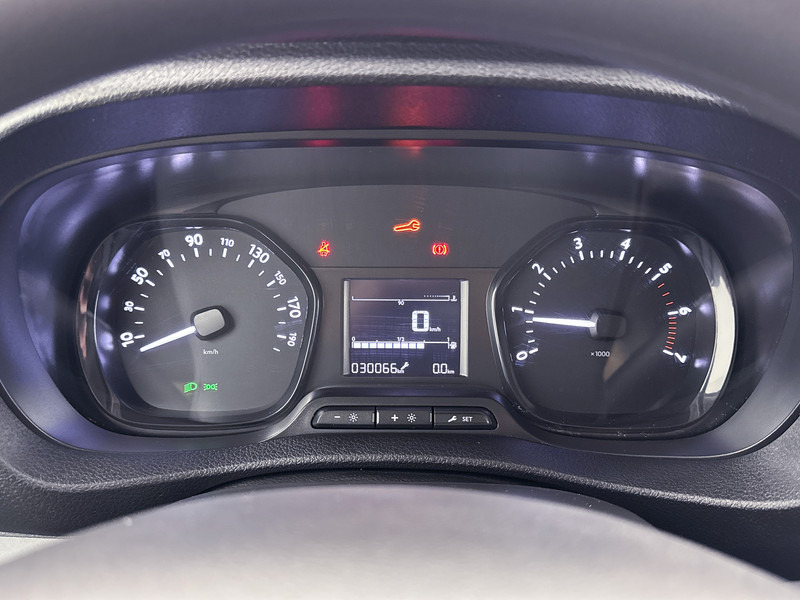 Kis furgon Toyota ProAce Worker 2.0 D-4D Cool Long L3 Cruise Control Betimmering Euro 6: 5 kép.