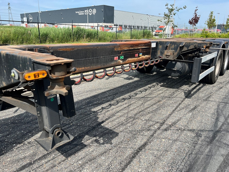 D-Tec FT-43-03V 3 - assig container chassis SAF / Trommelremmen / Liftas - Félpótkocsi cserefelépítményes: 2 kép. D-Tec FT-43-03V 3 - assig container chassis SAF / Trommelremmen / Liftas - Félpótkocsi cserefelépítményes: 2 kép.