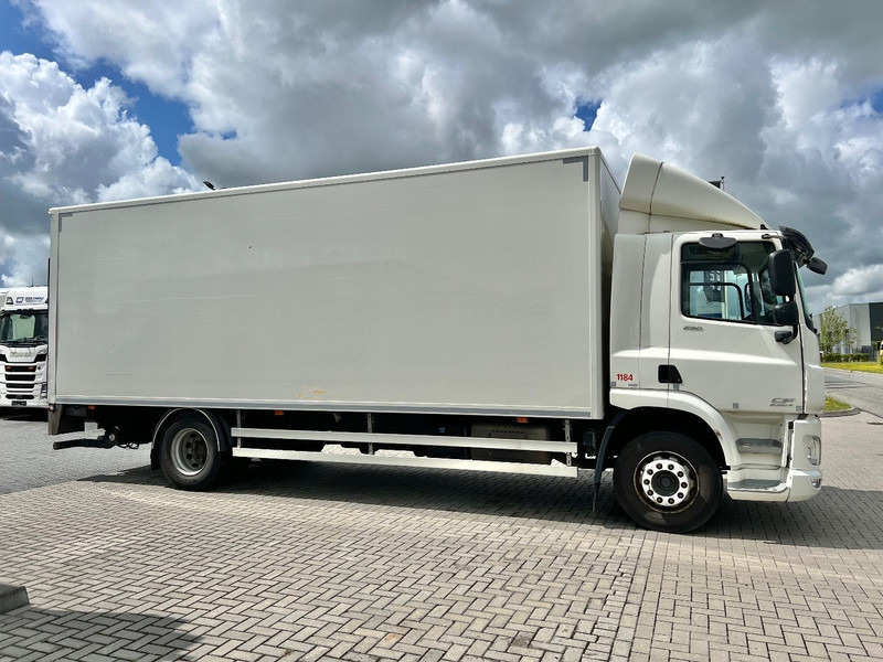 DAF CF 290 4x2 bakwagen Zepro 2000 kg/ 19.000 kg - Dobozos felépítményű teherautó: 4 kép. DAF CF 290 4x2 bakwagen Zepro 2000 kg/ 19.000 kg - Dobozos felépítményű teherautó: 4 kép.