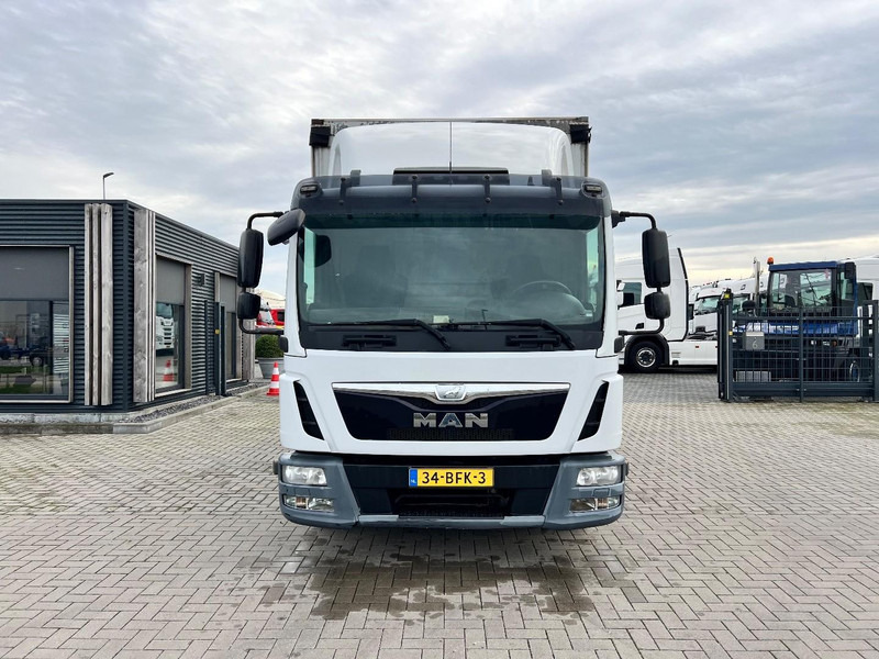 MAN TGL 150 4x2 Bakwagen Schuifzeilbak - Ponyvás teherautó: 2 kép. MAN TGL 150 4x2 Bakwagen Schuifzeilbak - Ponyvás teherautó: 2 kép.