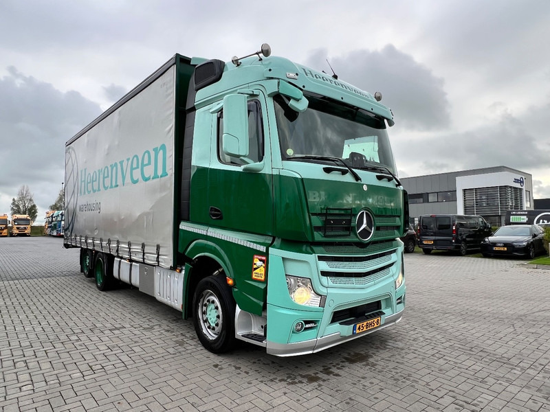 Mercedes-Benz Actros 2745 6x2 bakwagen Schuifzeilen - Ponyvás teherautó: 3 kép. Mercedes-Benz Actros 2745 6x2 bakwagen Schuifzeilen - Ponyvás teherautó: 3 kép.