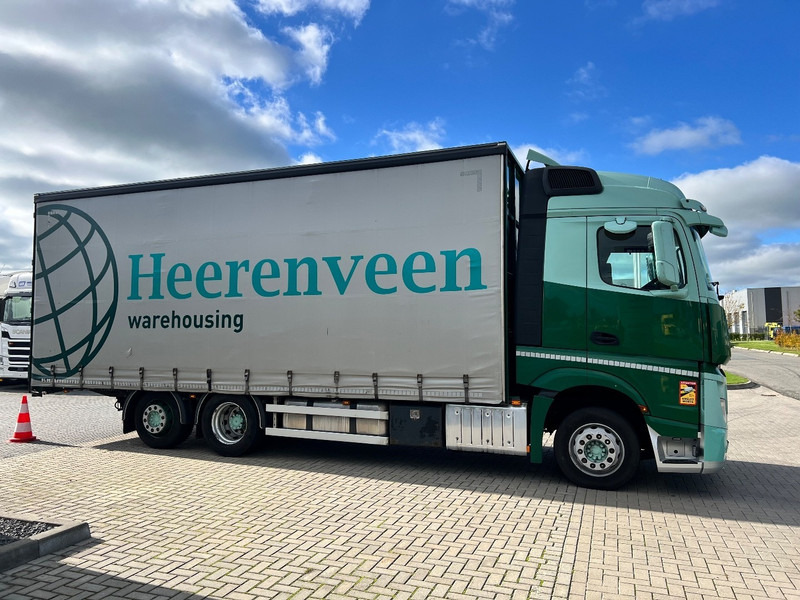 Mercedes-Benz Actros 2745 6x2 bakwagen Schuifzeilen - Ponyvás teherautó: 4 kép. Mercedes-Benz Actros 2745 6x2 bakwagen Schuifzeilen - Ponyvás teherautó: 4 kép.
