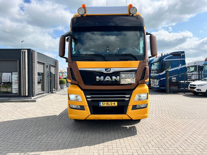 MAN TGX 18.460 4x2 trekker XXL / 2X Tank / ADR - Nyergesvontató: 2 kép. MAN TGX 18.460 4x2 trekker XXL / 2X Tank / ADR - Nyergesvontató: 2 kép.
