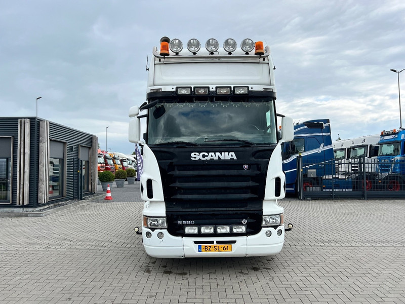 Scania R580 4x2 Trekker Topline / Retarder / Manual Gearbox - Nyergesvontató: 2 kép. Scania R580 4x2 Trekker Topline / Retarder / Manual Gearbox - Nyergesvontató: 2 kép.