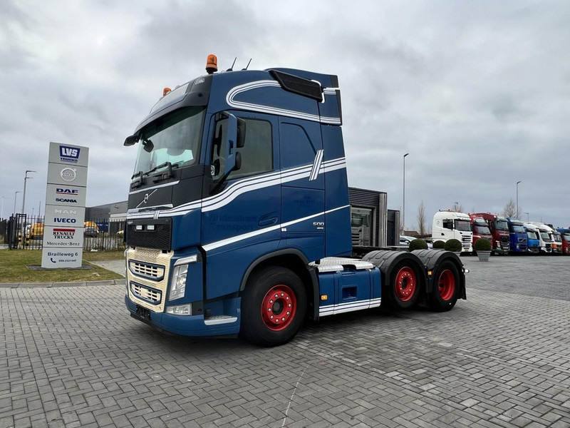 Volvo FH 500 6x2 vla trekker Pusher / lift / 887500km - Nyergesvontató: 1 kép. Volvo FH 500 6x2 vla trekker Pusher / lift / 887500km - Nyergesvontató: 1 kép.