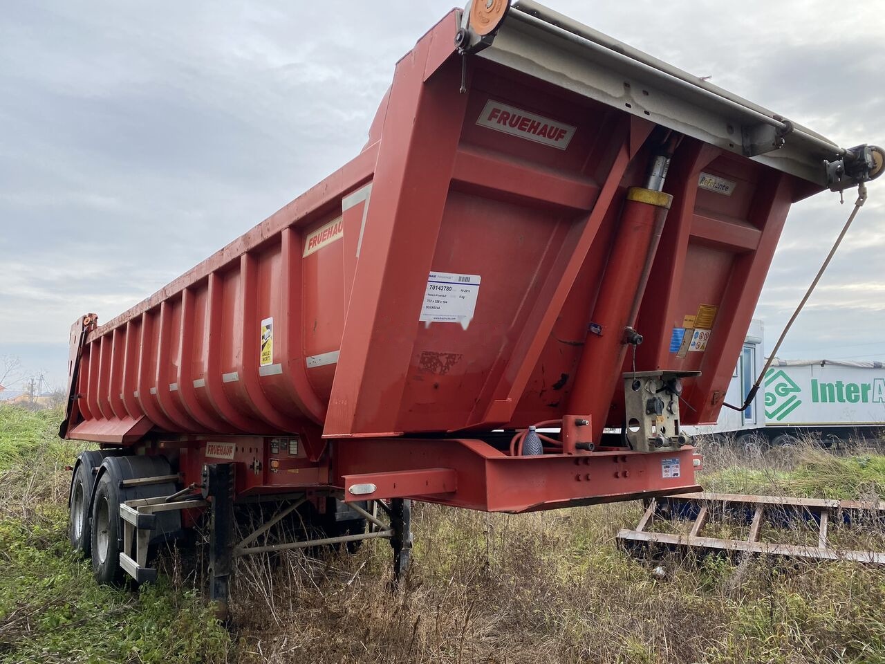 Fruehauf Semiremorca basculabila Aluminiu Agregate PV 6.28 T /// 2 PIECE - Félpótkocsi billenőplatós: 5 kép. Fruehauf Semiremorca basculabila Aluminiu Agregate PV 6.28 T /// 2 PIECE - Félpótkocsi billenőplatós: 5 kép.