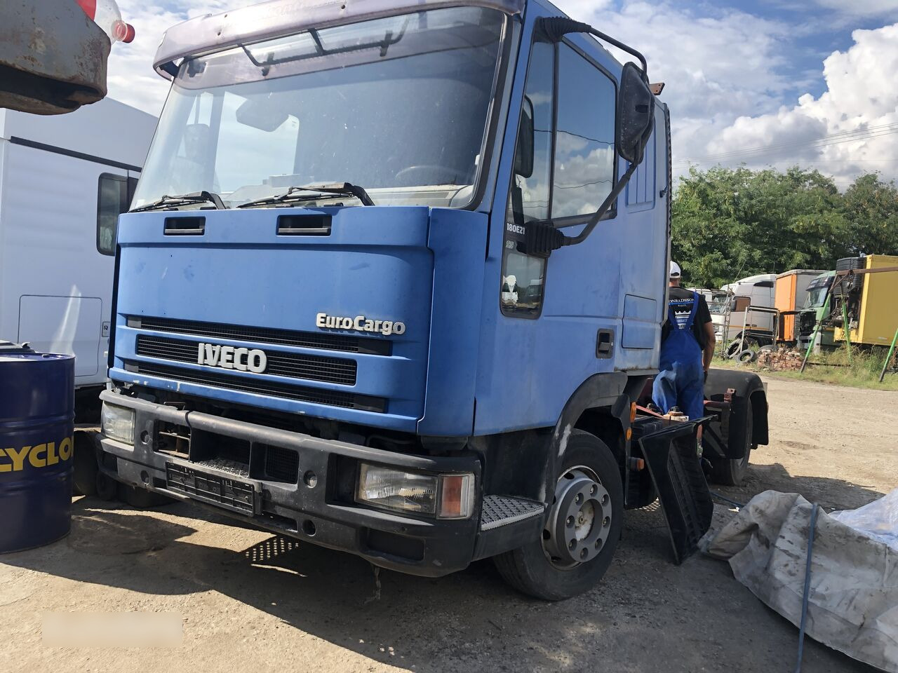 IVECO EuroCargo - Motor - Teherautó: 2 kép. IVECO EuroCargo - Motor - Teherautó: 2 kép.