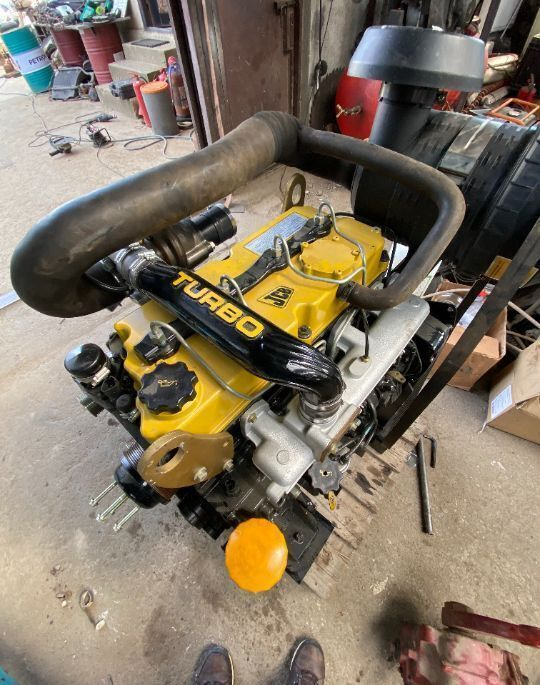 JCB 4CX Tier 3  444T2 orice piesa  JCB 444T2 - Motor - Traktor: 3 kép. JCB 4CX Tier 3  444T2 orice piesa  JCB 444T2 - Motor - Traktor: 3 kép.