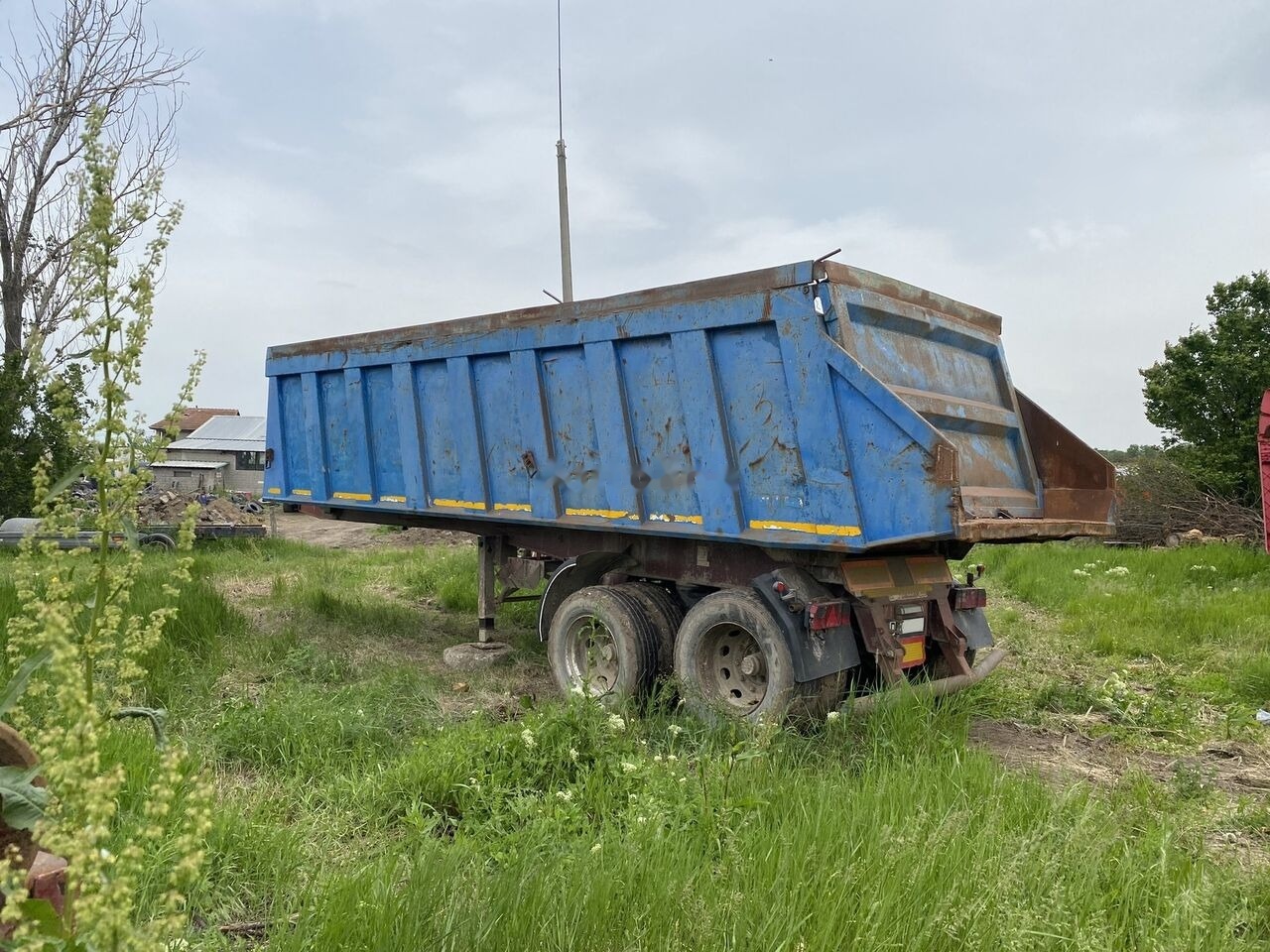 Langendorf SKS18/25// BASCULA FIER - Félpótkocsi billenőplatós: 2 kép. Langendorf SKS18/25// BASCULA FIER - Félpótkocsi billenőplatós: 2 kép.