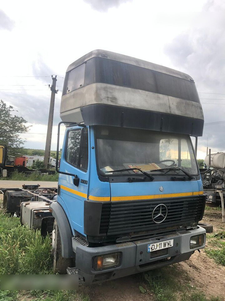 Mercedes-Benz 17-33 SK - Alvaz teherautó: 1 kép. Mercedes-Benz 17-33 SK - Alvaz teherautó: 1 kép.