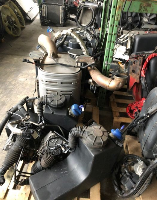 Mercedes-Benz AXOR - Motor - Teherautó: 5 kép. Mercedes-Benz AXOR - Motor - Teherautó: 5 kép.