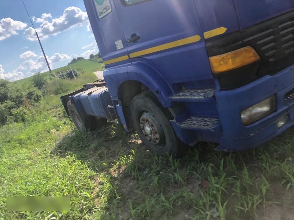 Mercedes-Benz Atego - Alvaz teherautó: 2 kép. Mercedes-Benz Atego - Alvaz teherautó: 2 kép.