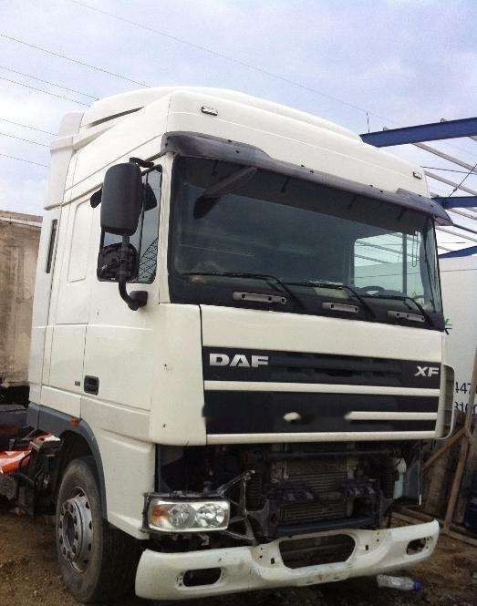 DAF XF 95 orice piesa - Nyergesvontató: 3 kép. DAF XF 95 orice piesa - Nyergesvontató: 3 kép.