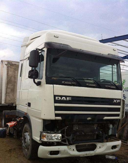 DAF XF 95 orice piesa - Nyergesvontató: 1 kép. DAF XF 95 orice piesa - Nyergesvontató: 1 kép.