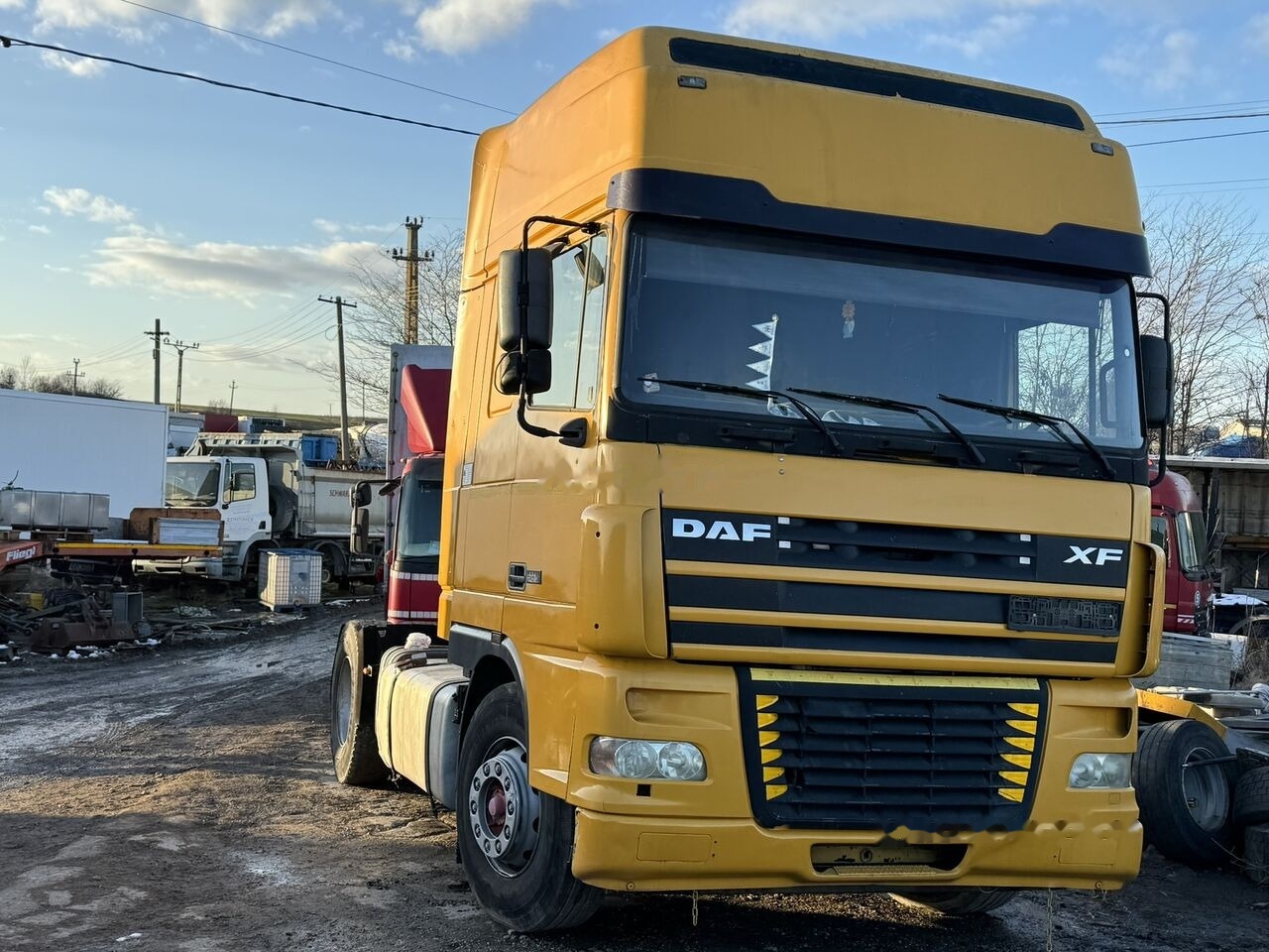 DAF XF95 430 ATI RETARDER EXPORT - Nyergesvontató: 2 kép. DAF XF95 430 ATI RETARDER EXPORT - Nyergesvontató: 2 kép.