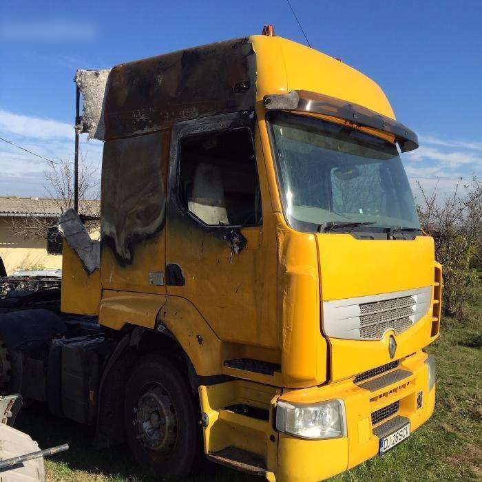Renault DXI 6X4 - Nyergesvontató: 5 kép. Renault DXI 6X4 - Nyergesvontató: 5 kép.