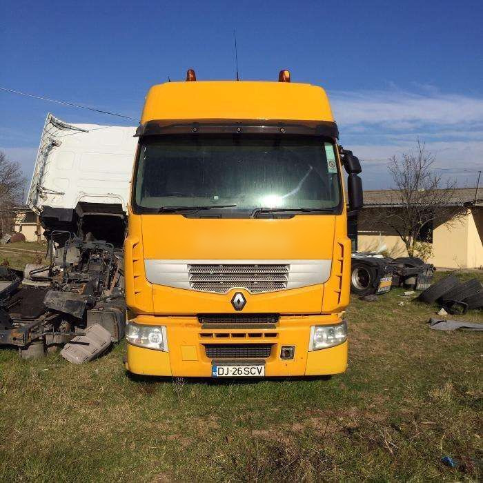 Renault DXI 6X4 - Nyergesvontató: 4 kép. Renault DXI 6X4 - Nyergesvontató: 4 kép.