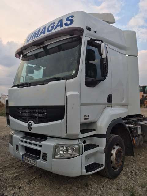 Renault DXI 6X4 - Nyergesvontató: 2 kép. Renault DXI 6X4 - Nyergesvontató: 2 kép.