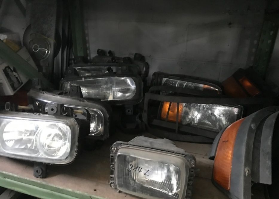 - Fényszóró - Teherautó: 3 kép. - Fényszóró - Teherautó: 3 kép.