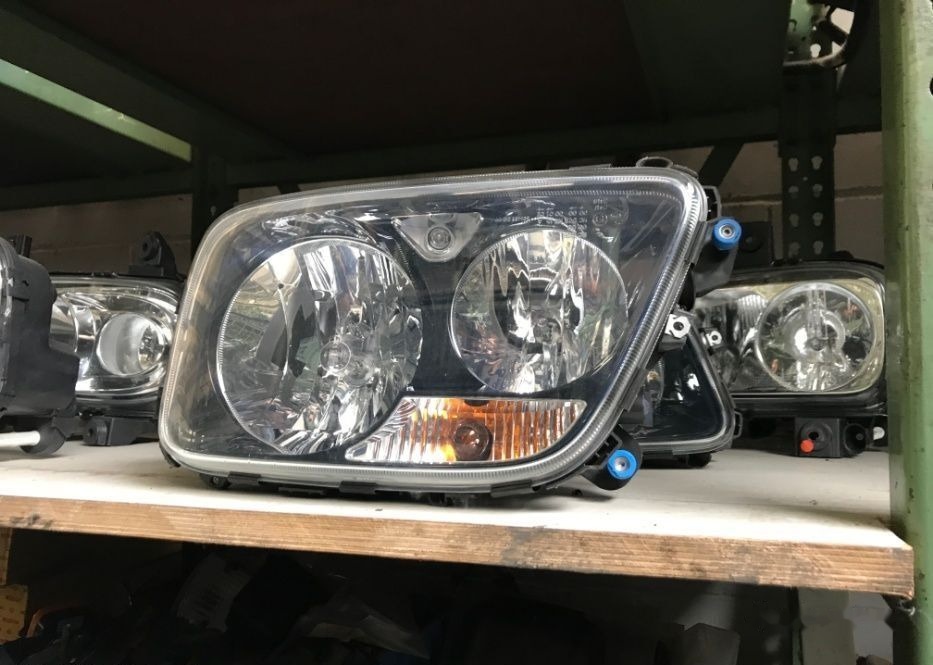 - Fényszóró - Teherautó: 4 kép. - Fényszóró - Teherautó: 4 kép.